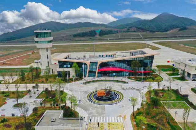 云南临沧凤庆机场,凤庆中和机场