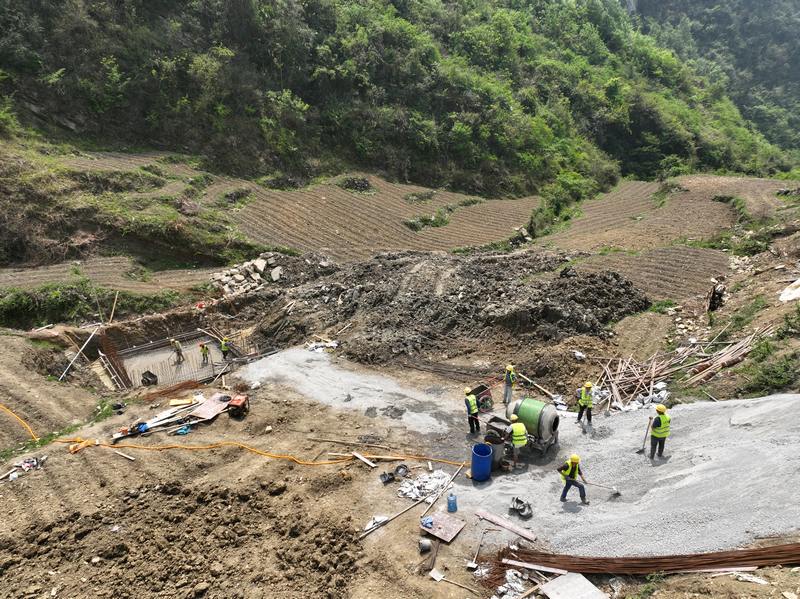 桐梓楚米至燎原改扩建工程,遵义市桐梓县楚米镇发展
