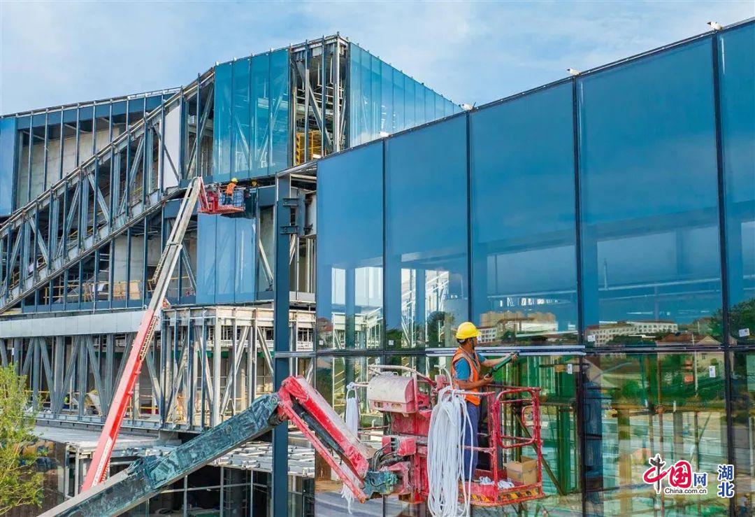 从一张蓝图到盛景呈现,从一纸蓝图到拔地而起