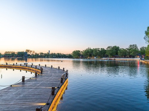 2021年11月24日热点新闻,今晨新闻热点大事件