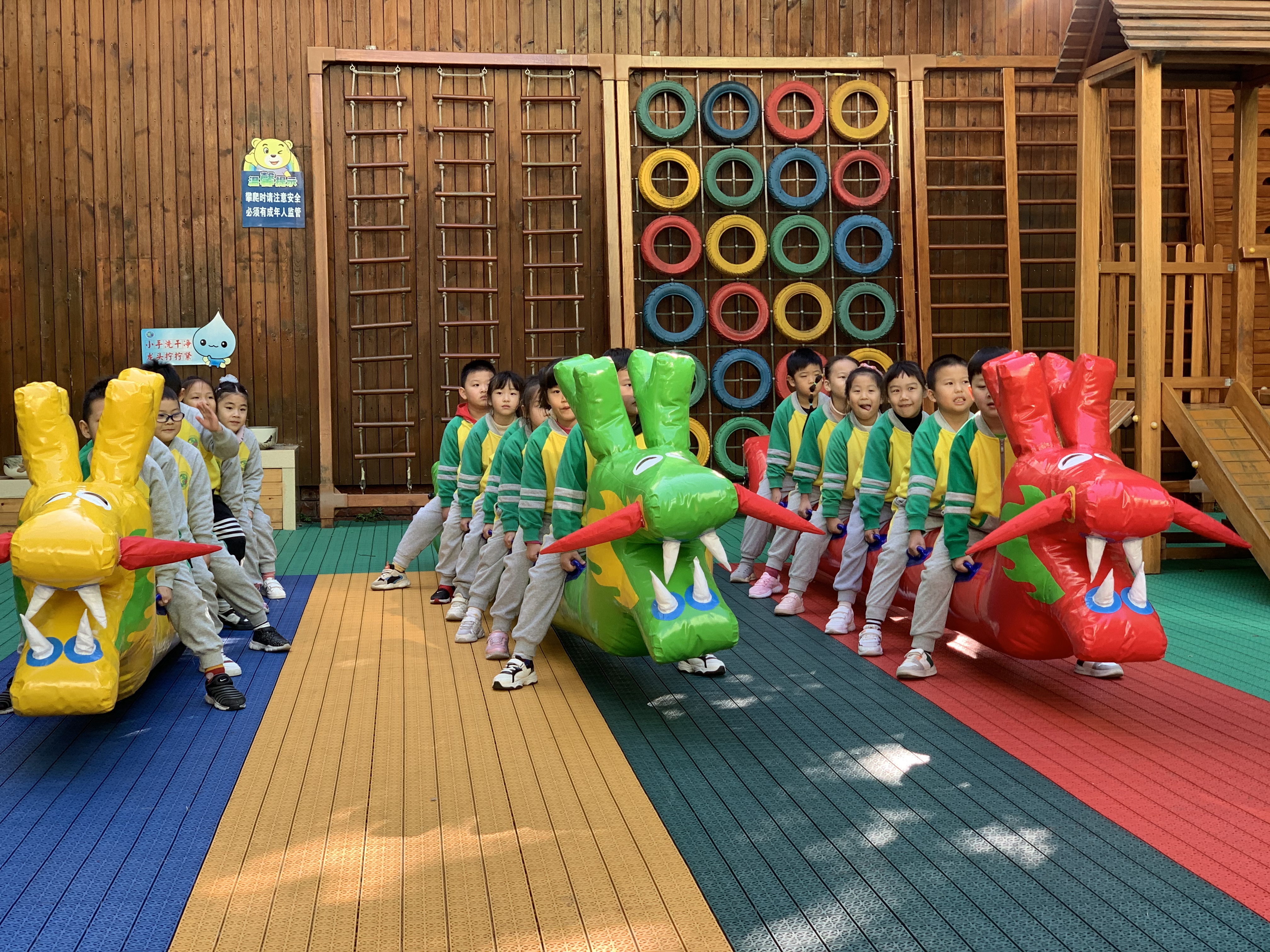 幼儿园2021秋季运动会活动报道,运动悦童心健康助成长