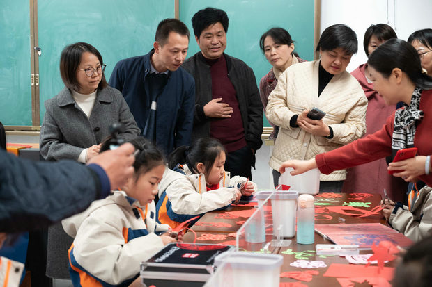 段玉裁实验小学什么时候报名,金坛段玉裁小学和东城实验小学