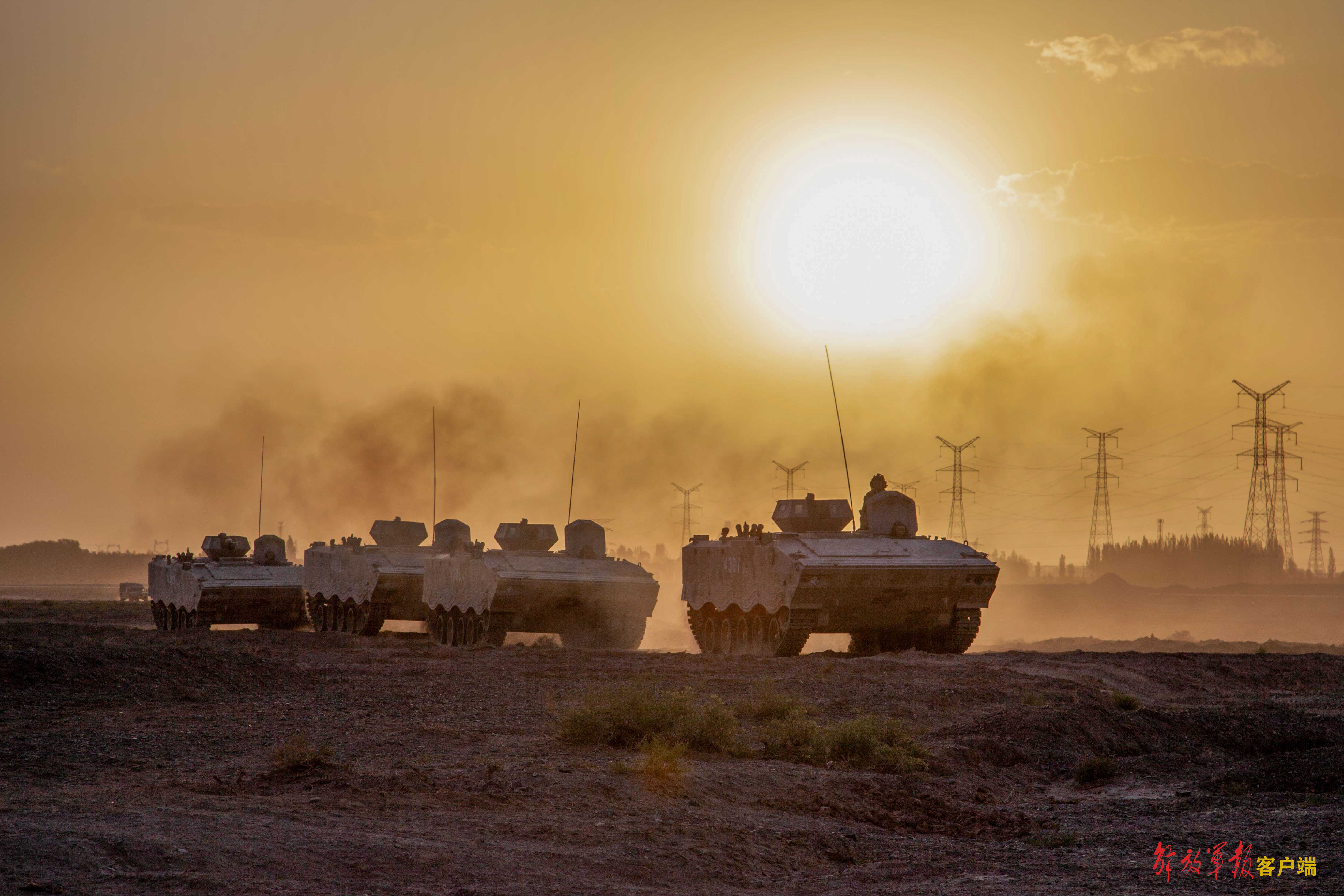 鏖战塞外，直击第77集团军“铁血红军旅”演训一线