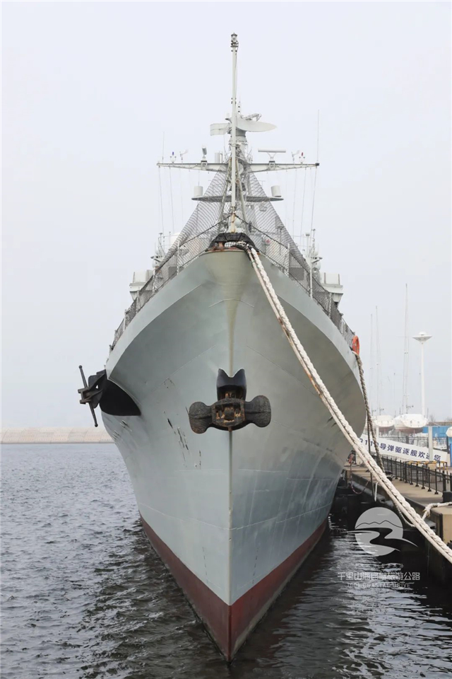威海驱逐舰免费参观,探访中国航母