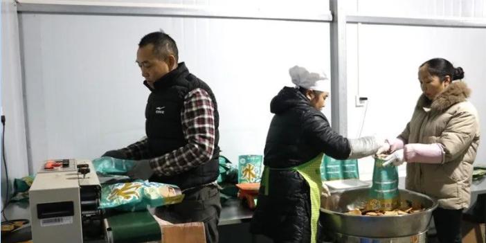 三都：“贵人服务”吸引企业入驻