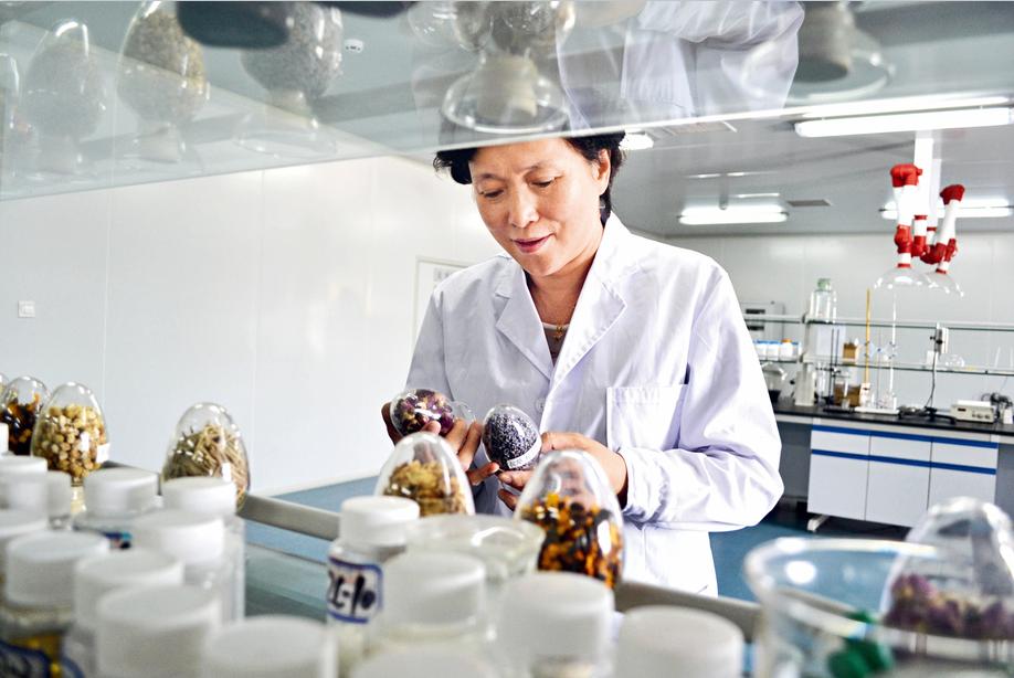 从下岗女工到企业董事长返乡创业,从一名下岗工人到公司董事长