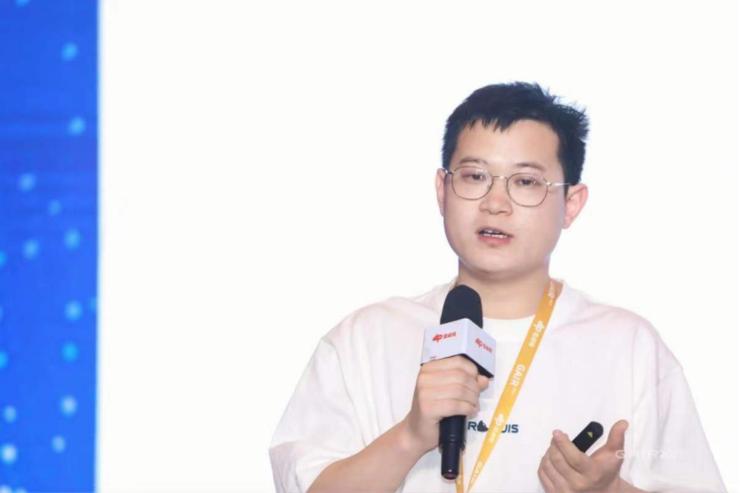 黄冲:从PC端到移动端,当下服装产业如何依托互联网*局破**?|GAIR2021