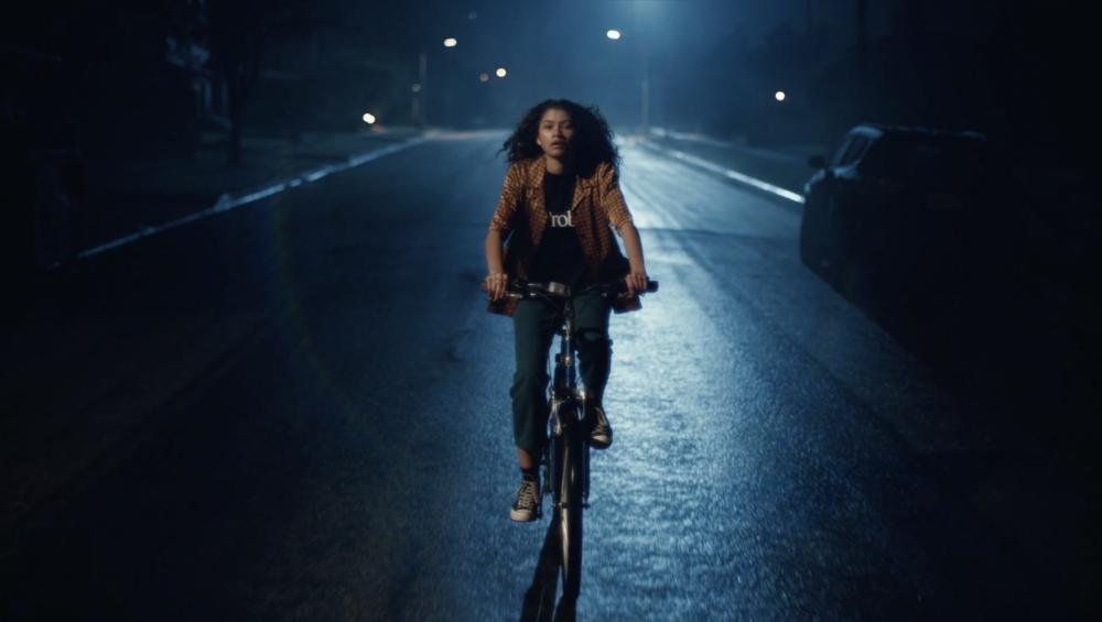 《亢奋》：性与*品毒**背后，Z世代的伤感自白