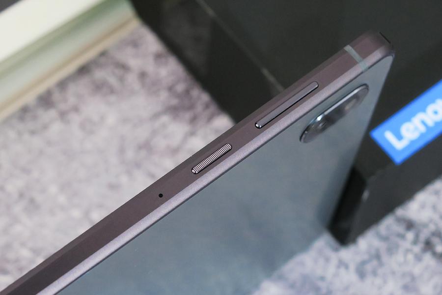 联想拯救者平板y700游戏体验,ipadmini6和联想拯救者y700哪个好