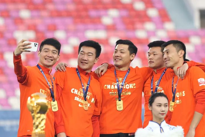 足球运动员吉翔,体坛人物志