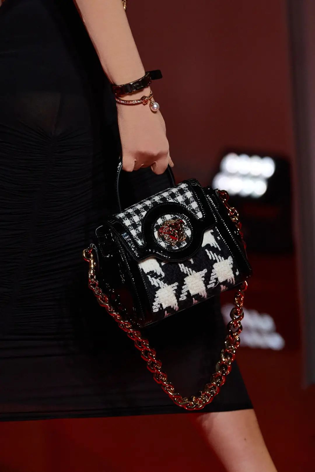 香奈儿垃圾袋为什么这么难买,香奈儿垃圾袋200块钱