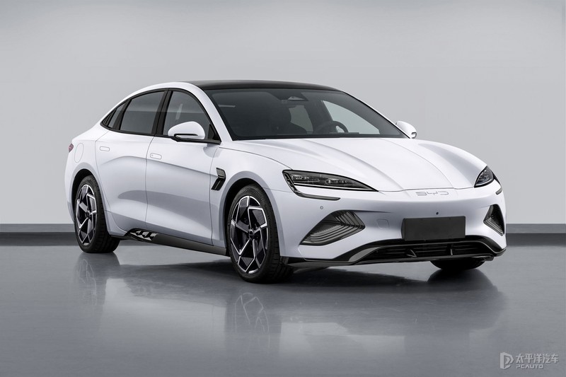 比亚迪海豹对比新款model3,比亚迪海豹顶配和model3性能版