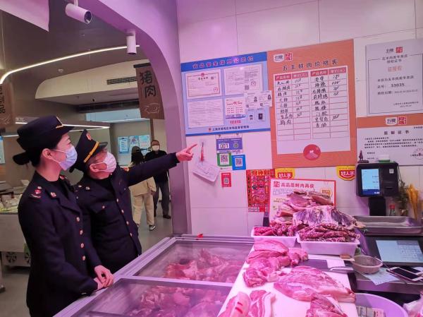 普通白菜包装成精品高端蔬菜，一棵卖近80元，高岛屋价格欺诈被罚50万元