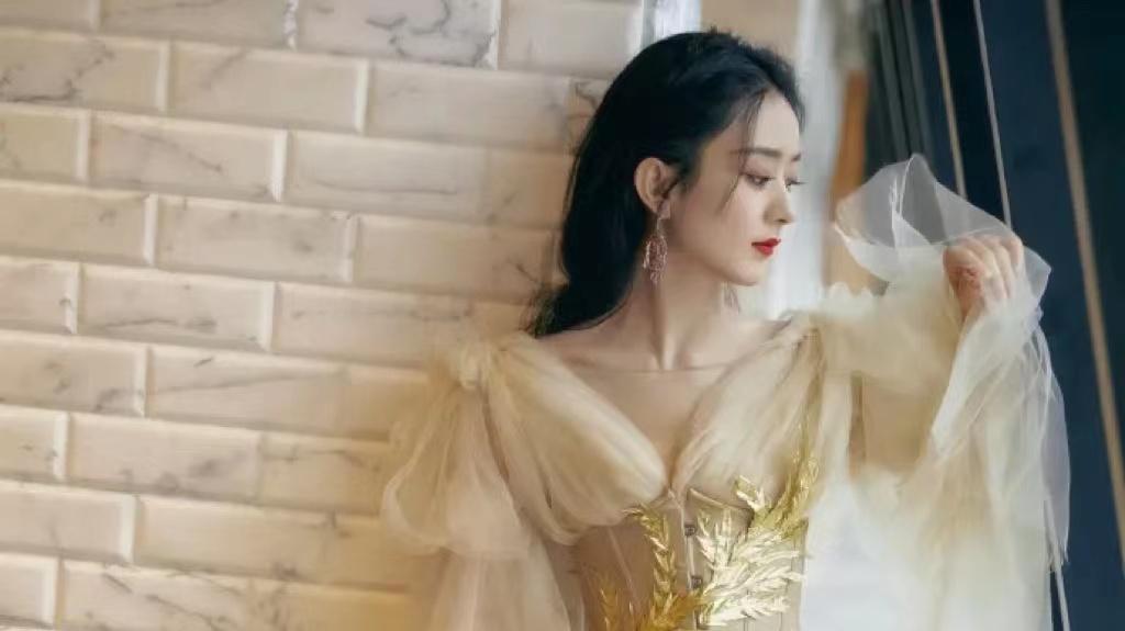 上海税务局回应疑赵丽颖涉嫌偷*税漏**“一切信息以官网为准”，赵丽颖方已委托律师起诉