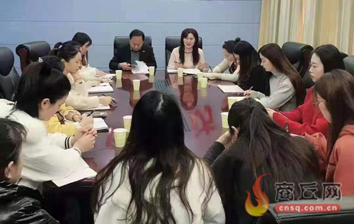 市*访信**局办公室主任、市妇联兼职副主席孟丽:巾帼展风采奉献铸平安