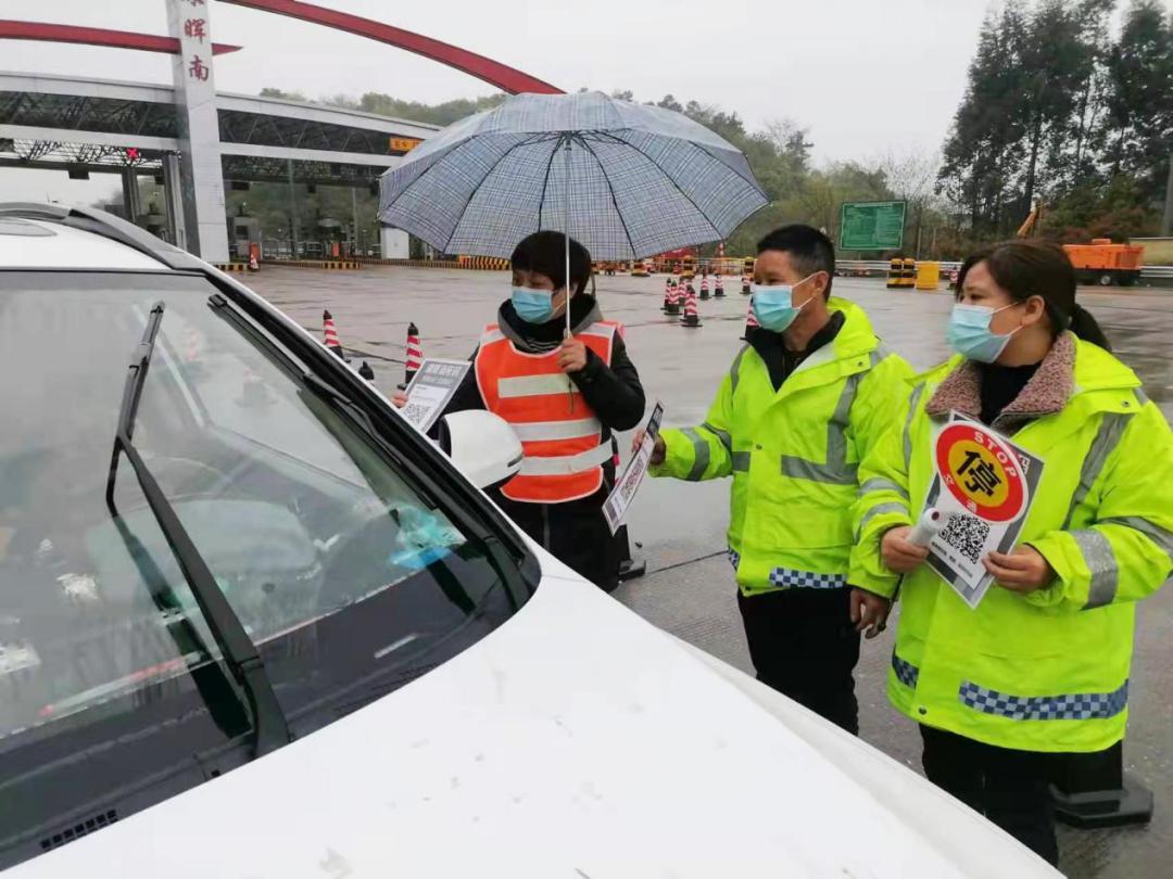 战疫她力量海报图片,战疫巾帼绽放她力量