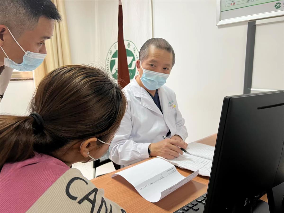 卵巢癌女子生孩子后续,卵巢癌坚持生孩子后续
