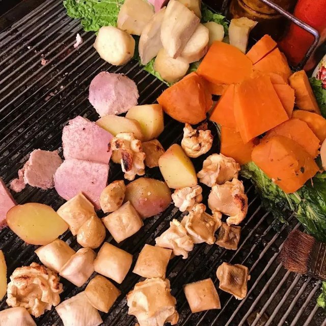 榴莲、兔头贵到上热搜？走，“美食特种兵”带你去云南吃实惠美食