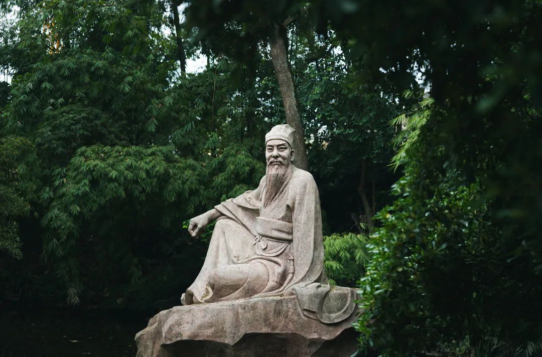 潮平两岸阔风正一帆悬后面怎么说,潮平两岸阔风正一帆悬的画面意境