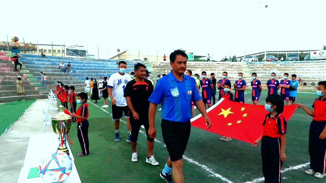 和田市肖尔巴格合尼杯足球比赛,和田喜迎20大节目