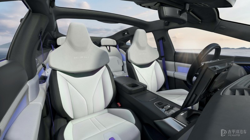 全新哈弗h6混动版,2021款第三代哈弗h6和缤智比较