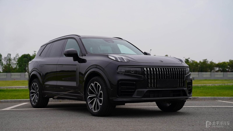 全新哈弗h6混动版,2021款第三代哈弗h6和缤智比较