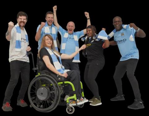 国足球迷围巾墙,曼城围巾