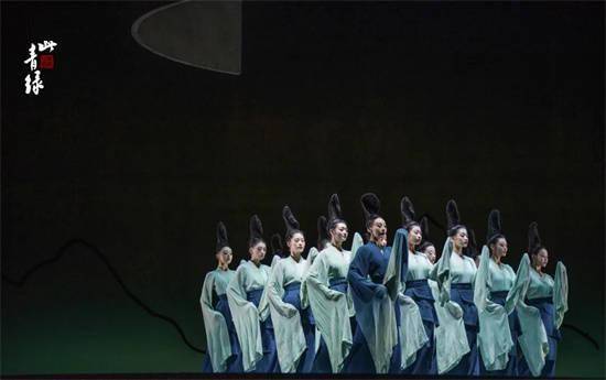 舞蹈诗剧《只此青绿》“展卷”淄博,穿越千年的相遇,以舞叙事惊艳开演