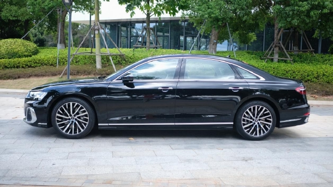 沉浸式体验奥迪a8l夜间试驾,奥迪a8l试驾弹射起步