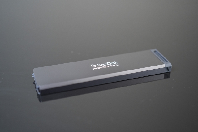 闪迪大师固态硬盘评测,闪迪大师极客移动固态硬盘测评