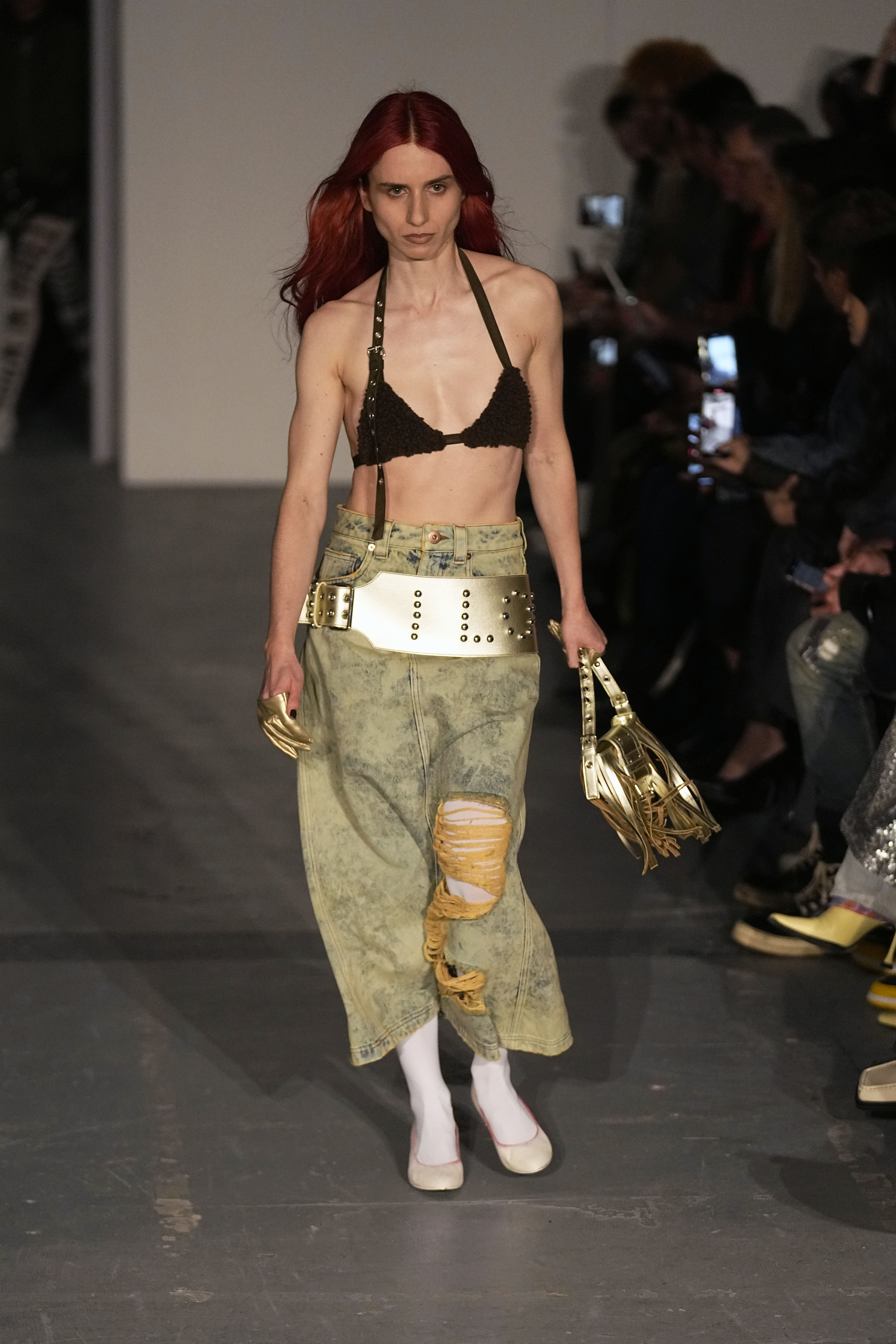 巴黎时装秀2023秋冬成衣,巴黎时装秀薄款系叛逆时装