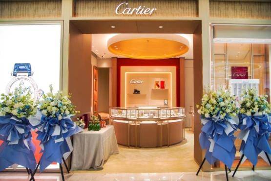 品牌升级重装开业福利,全新升级商场