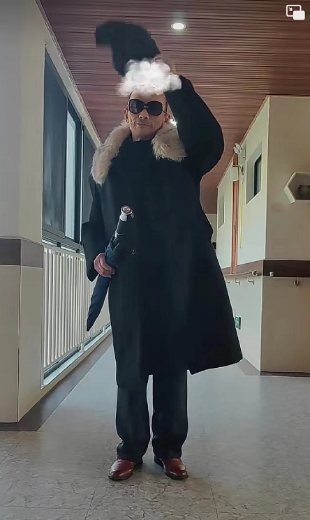 银发族男模走秀,老年男模集体走秀视频