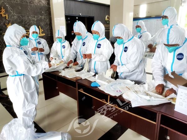 从幕后到台前做了什么,从幕后到台前学生