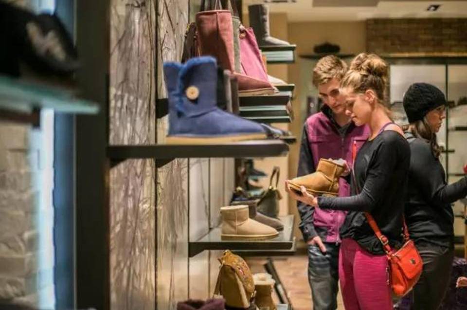 ugg行情,加速转型的ugg是怎样一步步变潮的