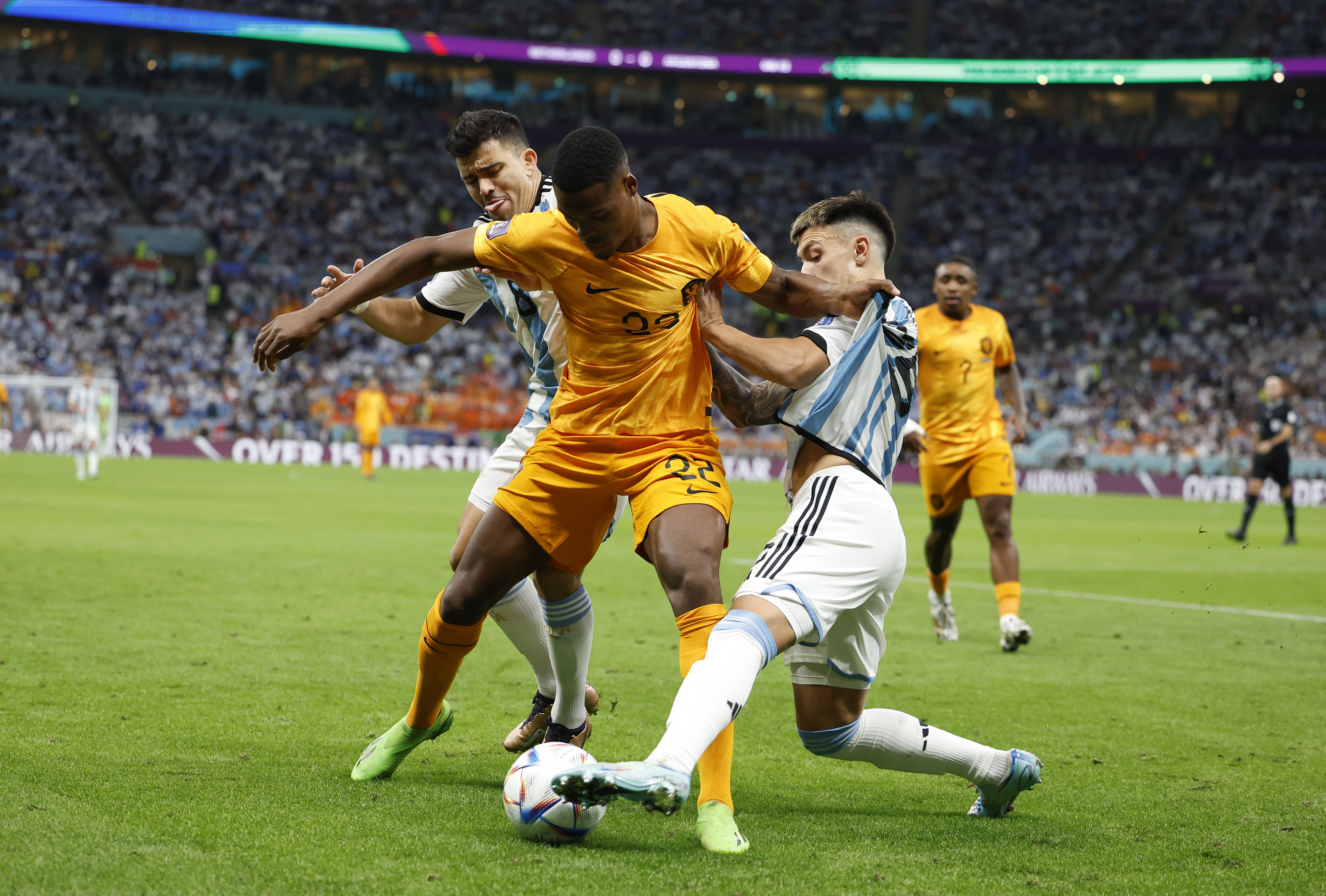 卡塔尔世界杯足球2分之一决赛,卡塔尔世界杯荷兰对战阿根廷