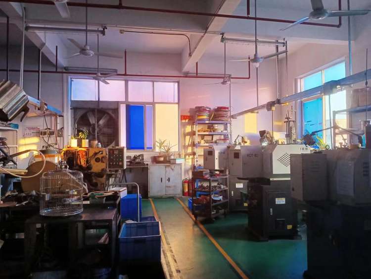 大小姐回公司送外卖,大小姐回家接管公司