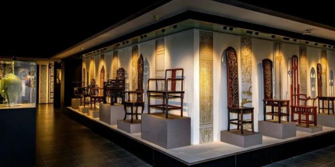 周建萍讲述韩美林,周建萍为韩美林做好一切准备