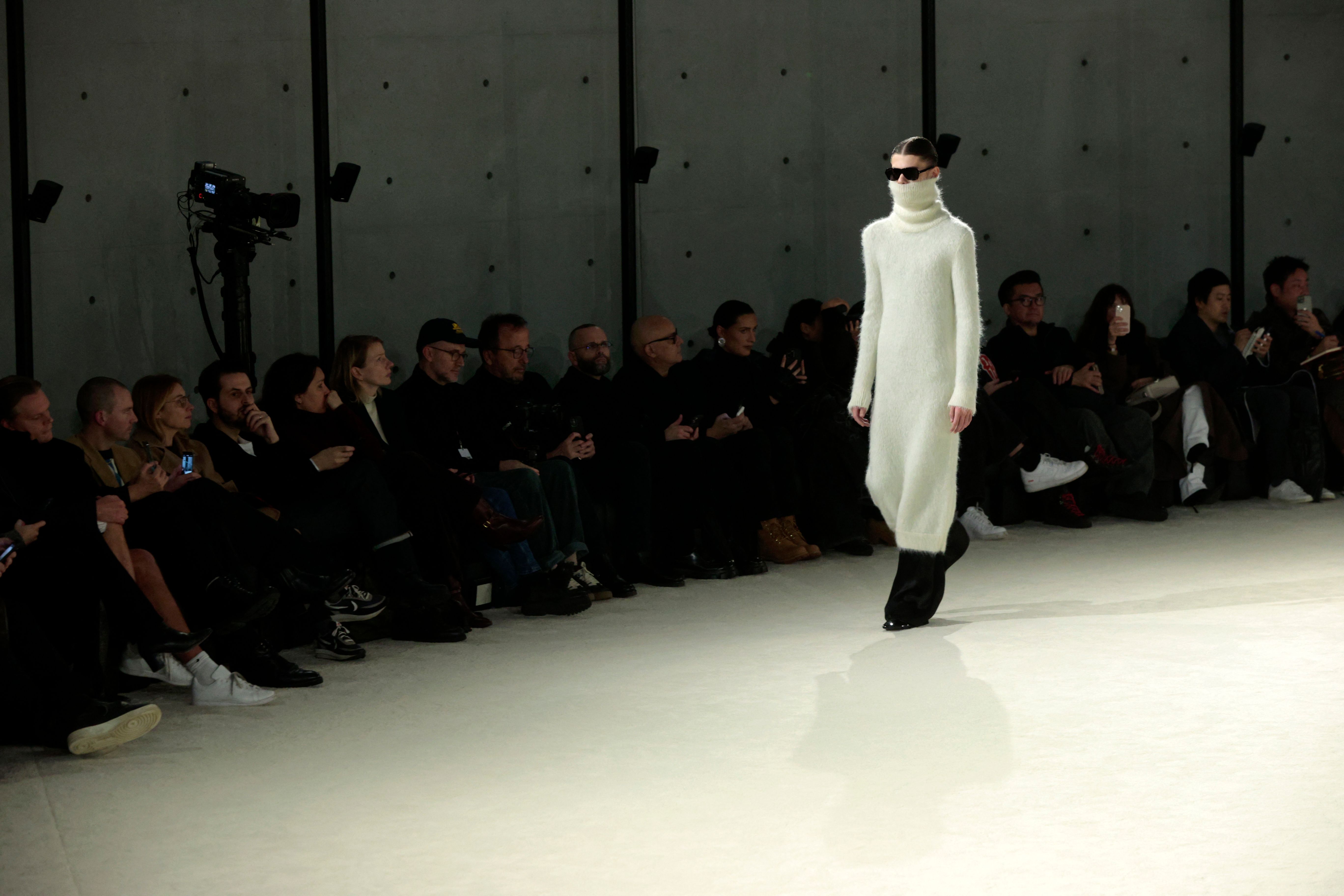 圣罗兰巴黎时装周男装,巴黎时装周圣罗兰男装