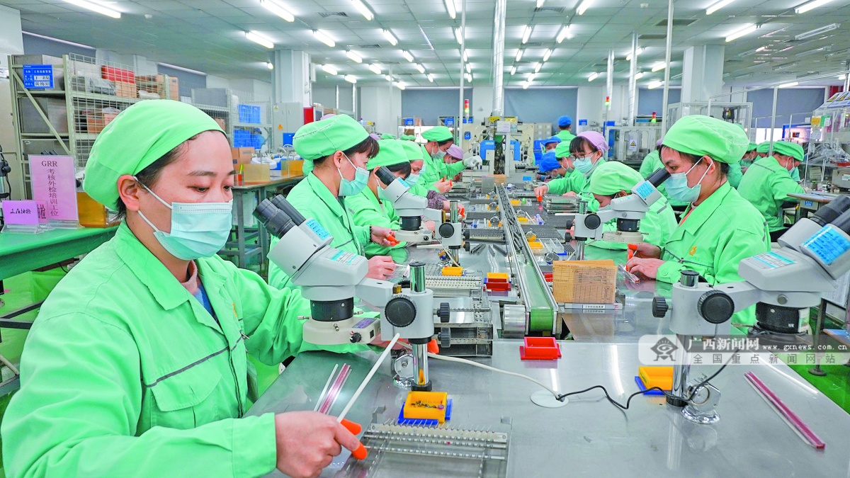 2022年11月22日焦点图,2021年12月2日焦点图