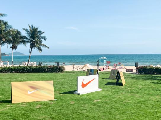 致力女性运动发展，耐克发布NikeZenvy放空系列与NikeGo怒放系列紧身裤