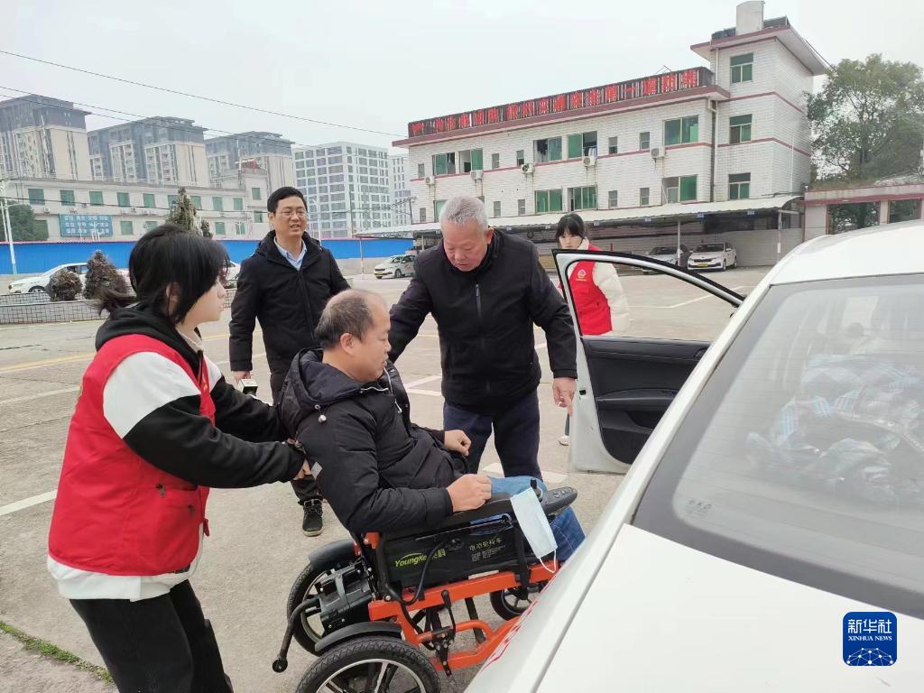 习*平近**总书记关切事丨新时代，这座丰碑持续激发崇德向善磅礴伟力