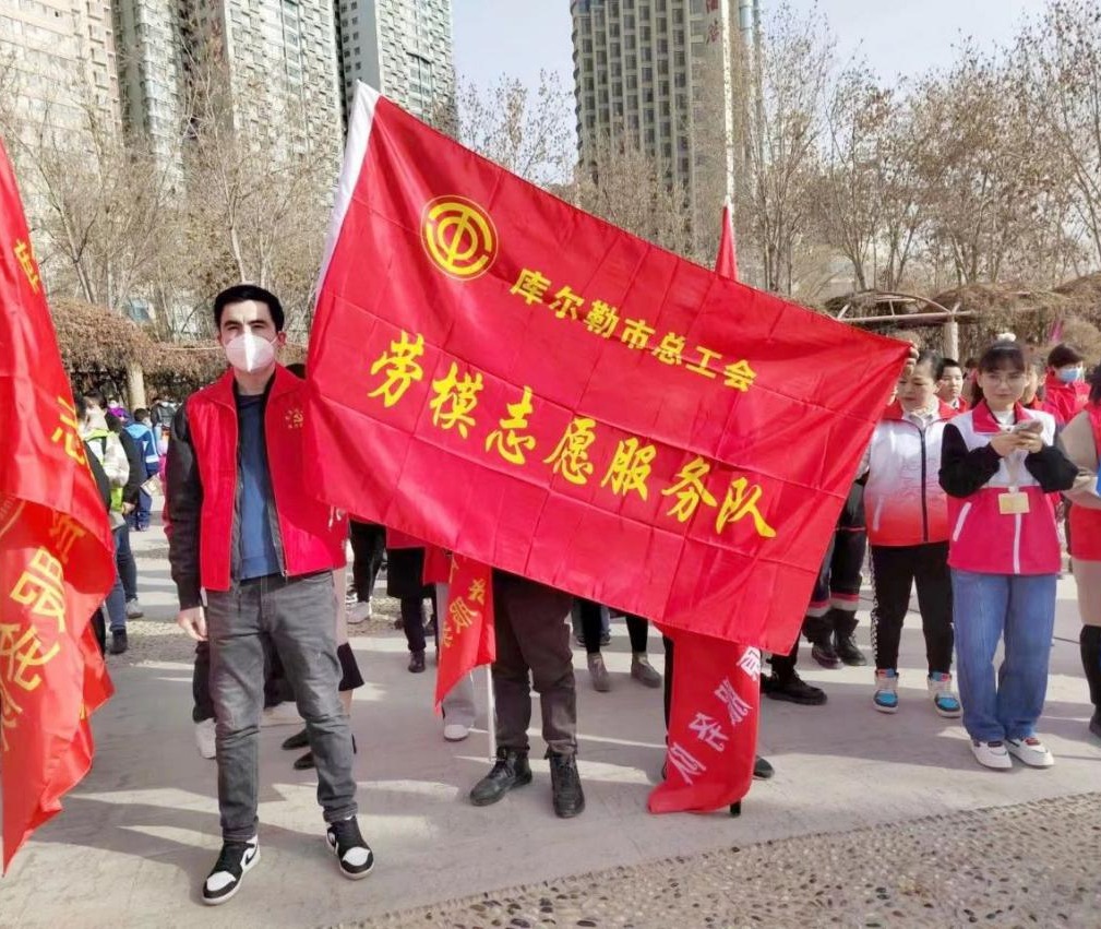 市总工会抓党建强基础促发展,库尔勒市总工会机关先锋