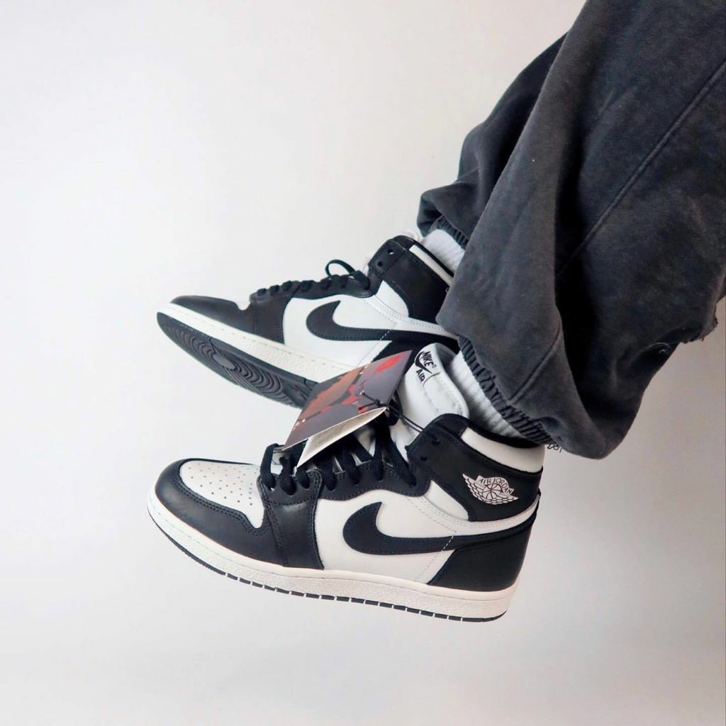 今年最应该买的aj,现在买aj1划算还是aj5