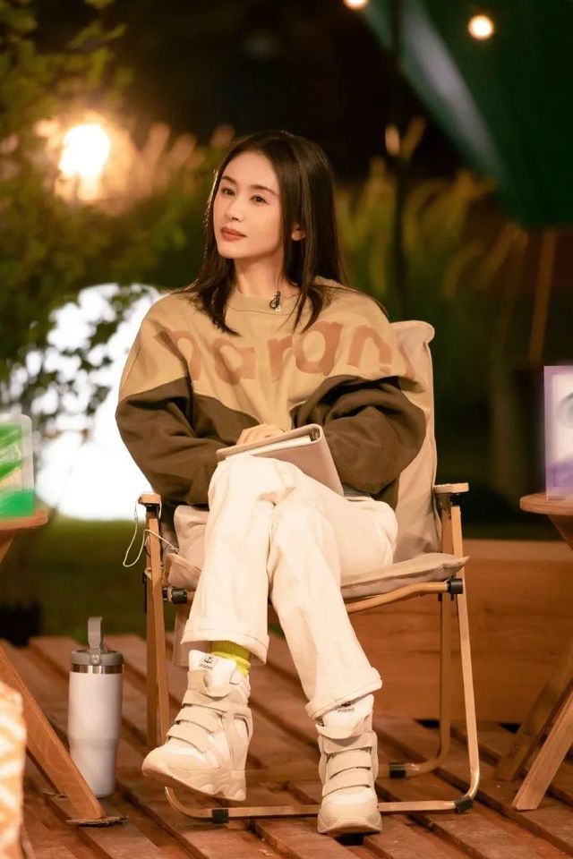 王子文唇妆教程,王子文口红画法