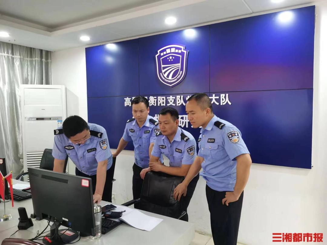 照片中的战友你们是否过得好,照片里的战友你们都还好吗