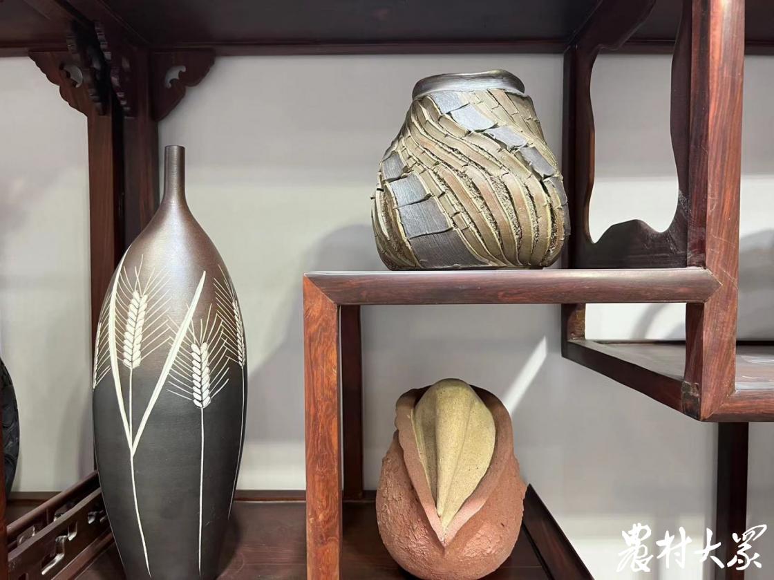 山东手造海曲黑陶图片,山东非遗手工制作