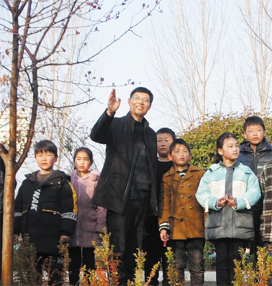 刘识亭：从乡村教师到大学客座教授