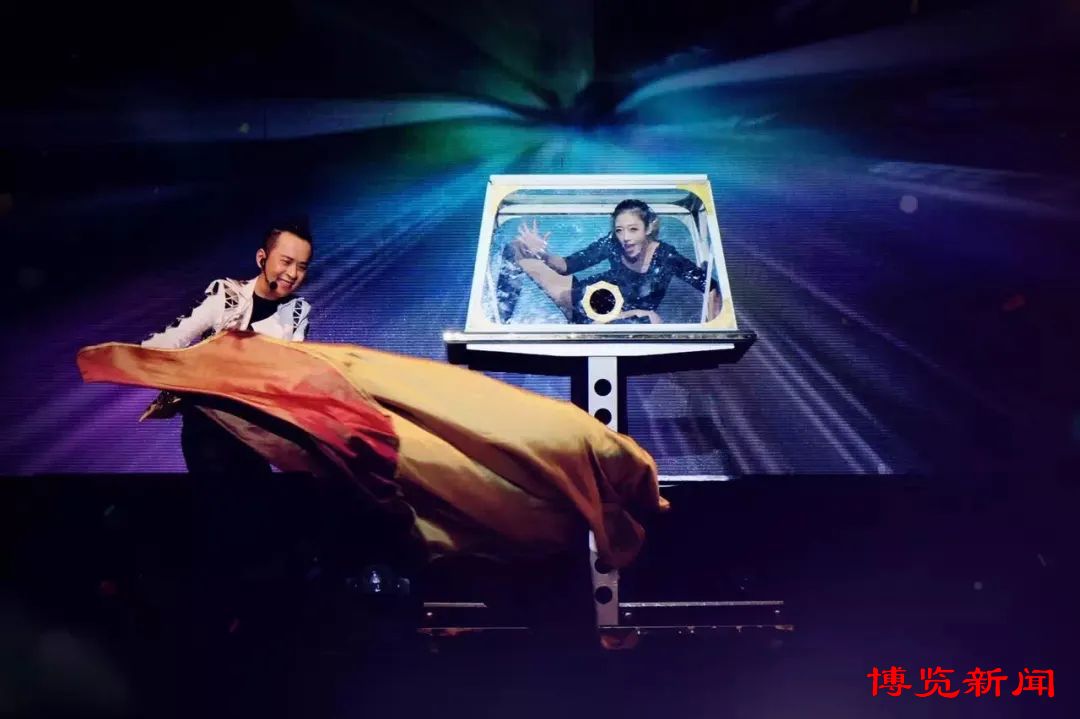 大魔术师丁建中简历,丁建中魔术春晚