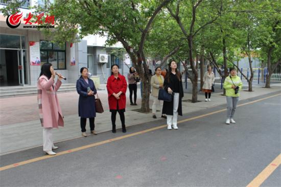 临朐南苑小学和临朐第一实验小学,县教育考察团来我校